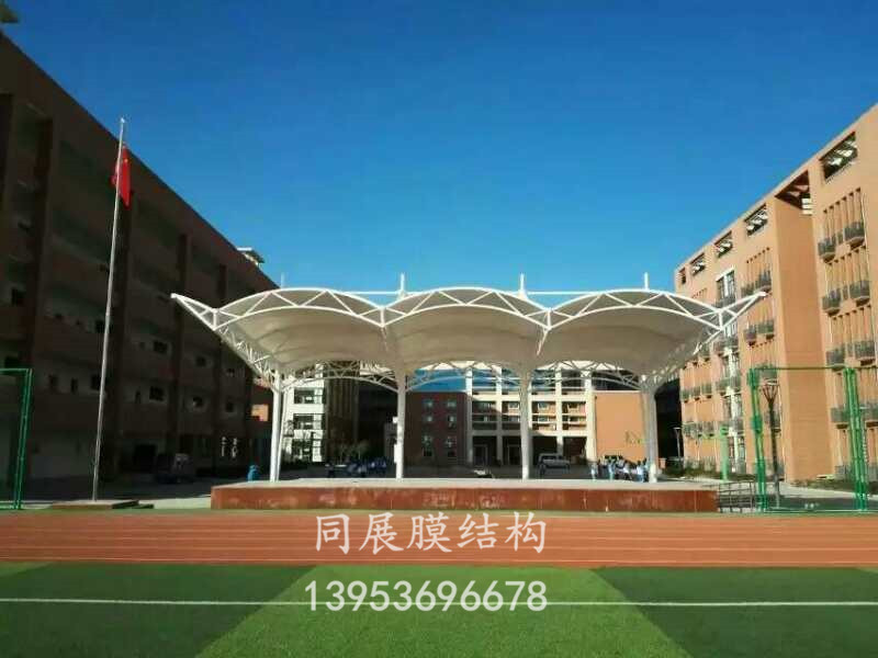 新疆马兰中学体育场膜结构看台